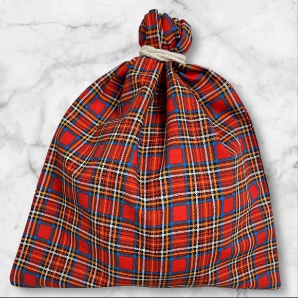 Red Plaid Reusable Linen Bread Bag, 100% Organic Linen Sourdough Bread Bag - Picture 3 of 4